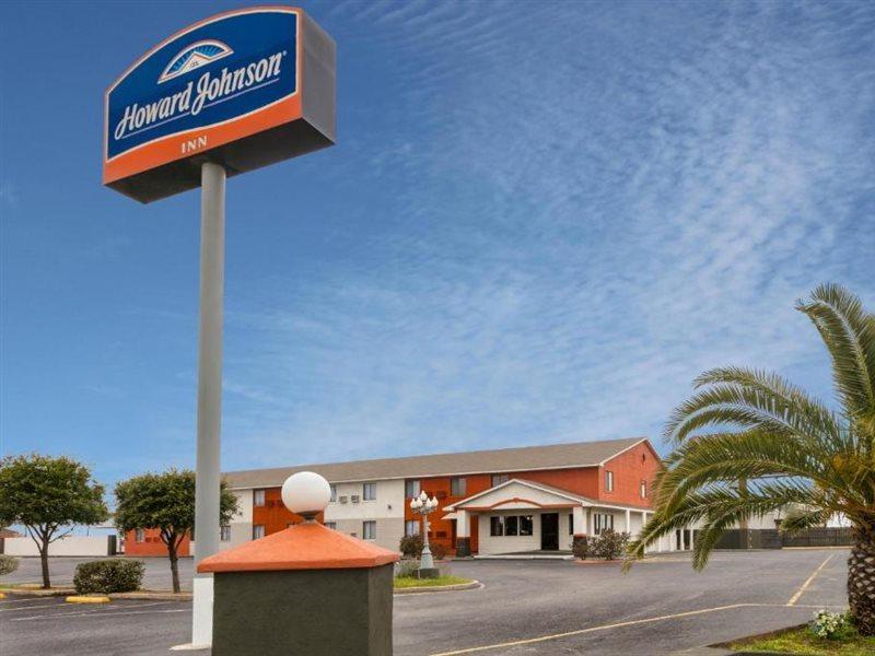 ניו בראונפלס Howard Johnson By Wyndham Near Schlitterbahn מראה חיצוני תמונה