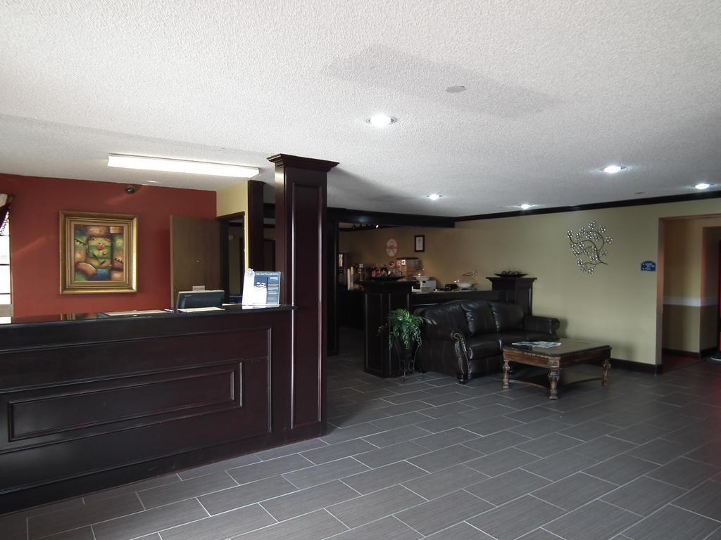ניו בראונפלס Howard Johnson By Wyndham Near Schlitterbahn מראה חיצוני תמונה